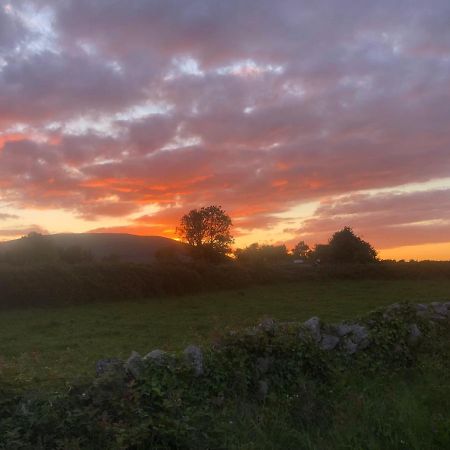 Teach Talamh Kinvara Exterior foto